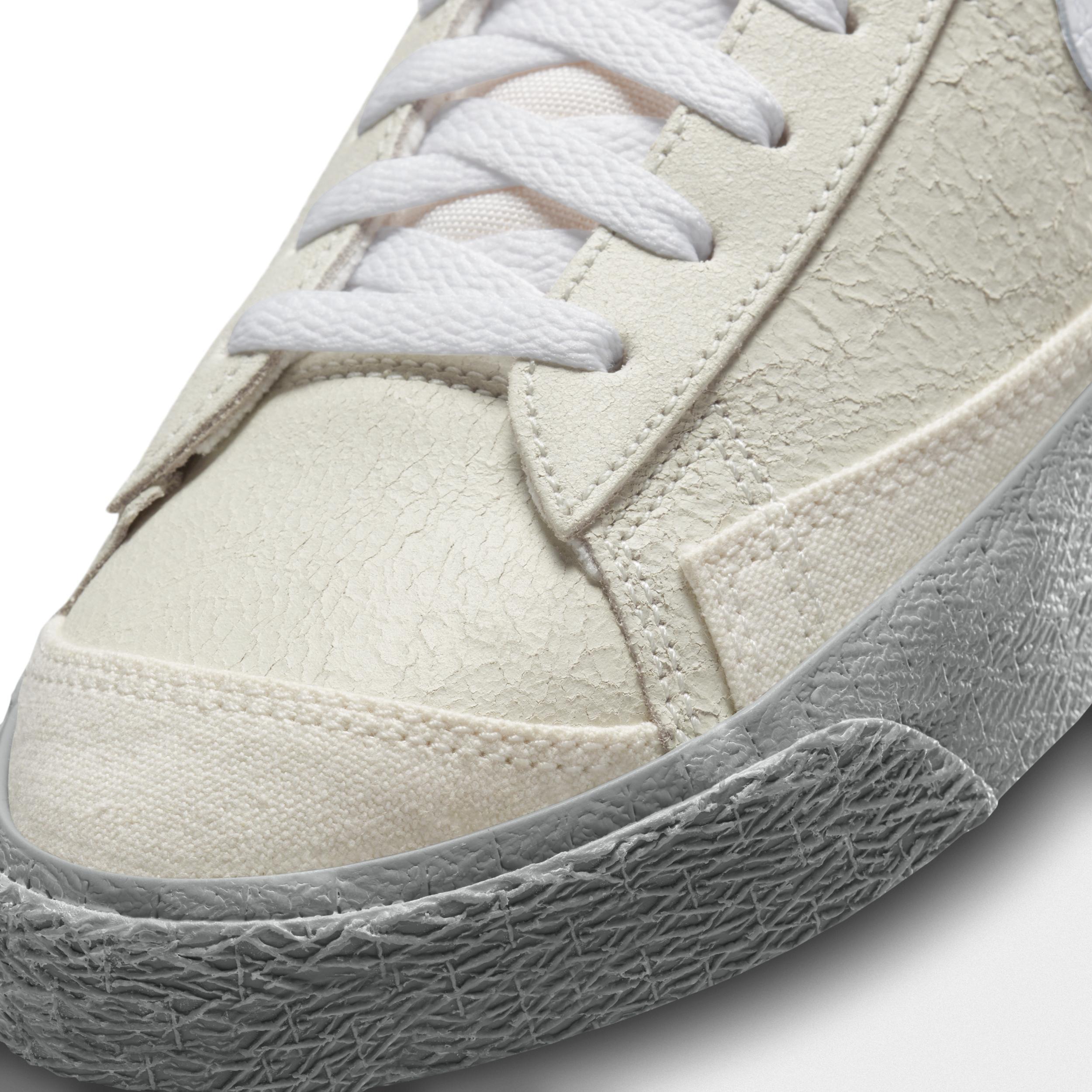 Nike Blazer Mid 77 EMB Sneaker Product Image