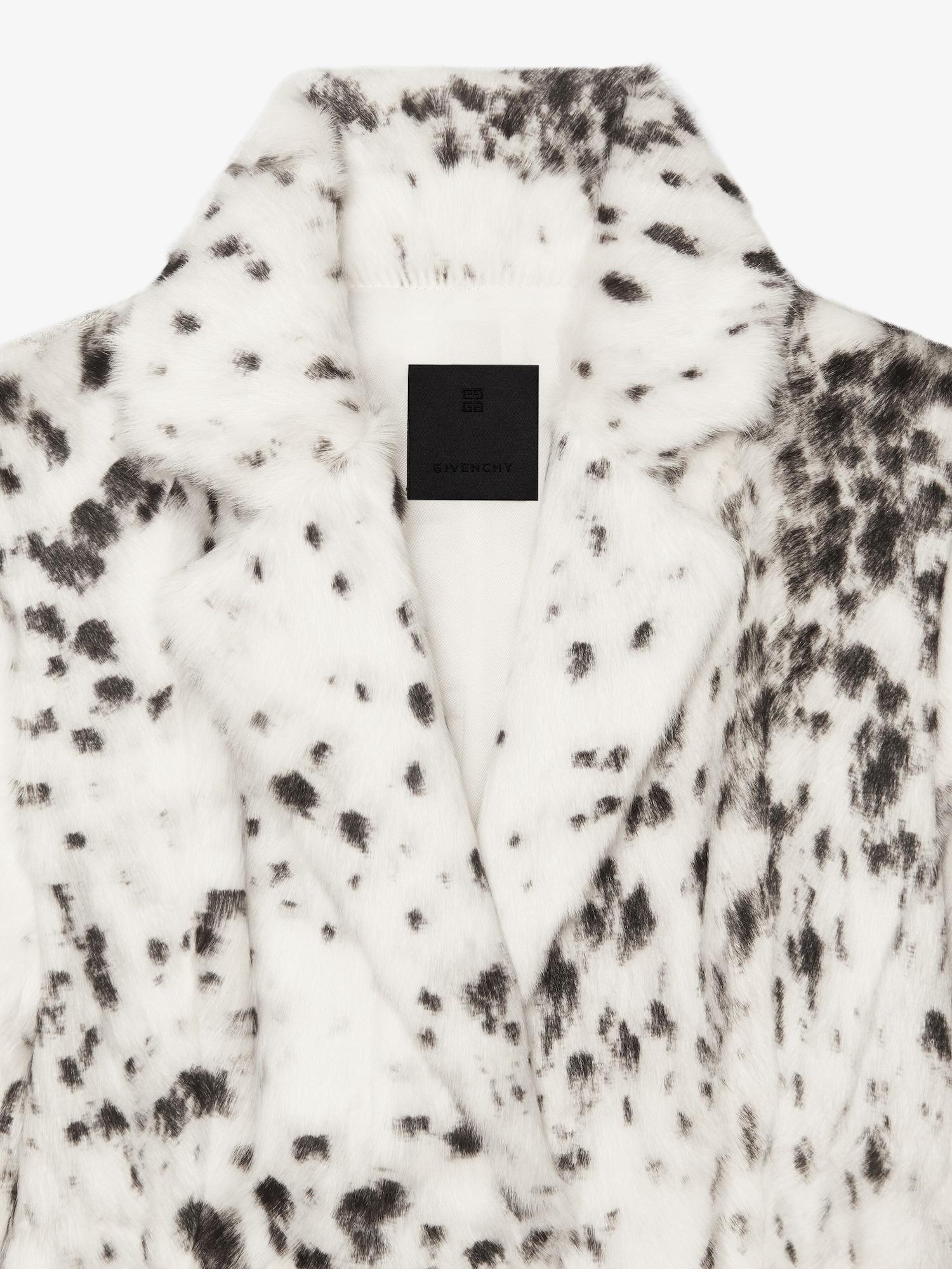 Coat in fur with snow leopard print Product Image