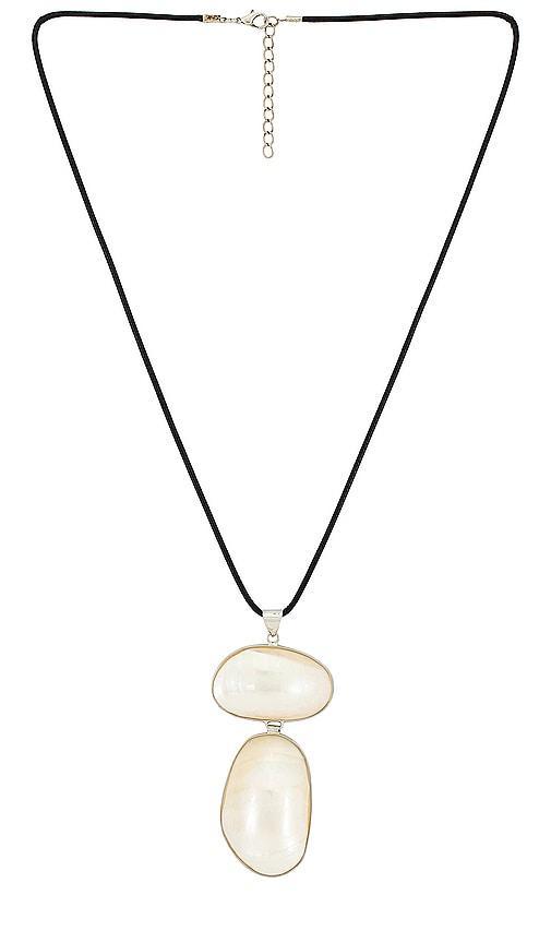 Pendant Necklace Product Image