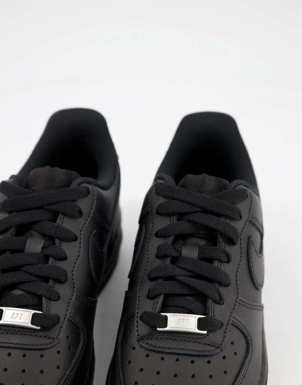 Nike Women's Air Force 1 '07 Shoes Product Image