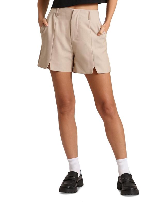 Avec Les Filles Womens Seamed Vent-Hem Shorts Product Image