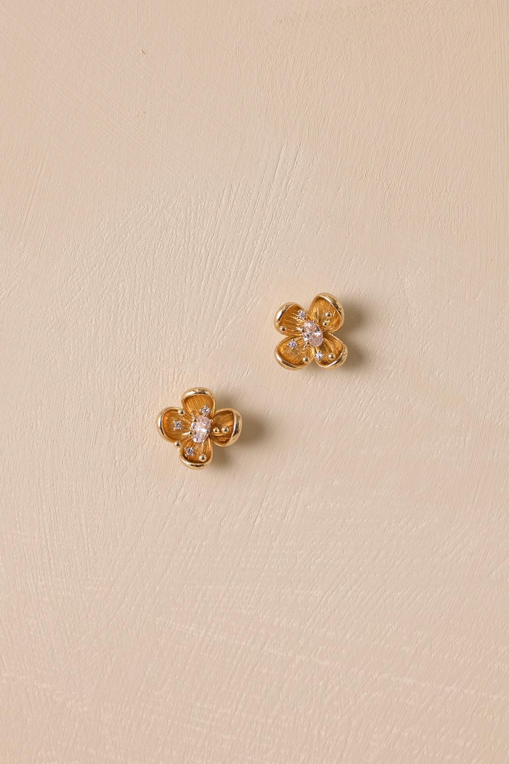 Radiant Floral Gold Cluster Earrings product image