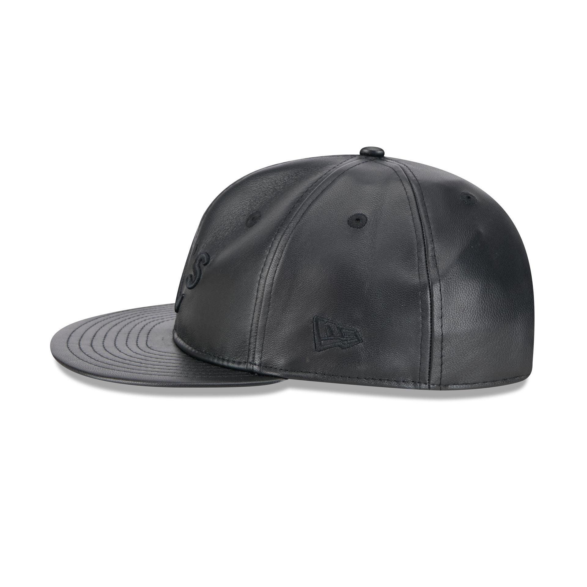 Chicago Bulls Genuine Leather Retro Crown 9FIFTY Strapback Hat Male Product Image