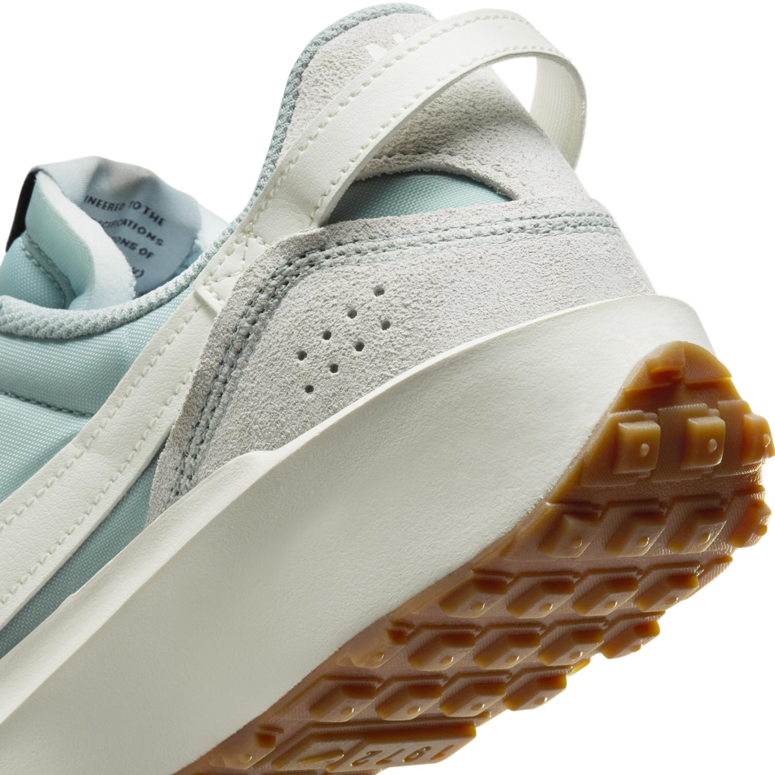 Nike Women's Waffle Debut Shoes Product Image