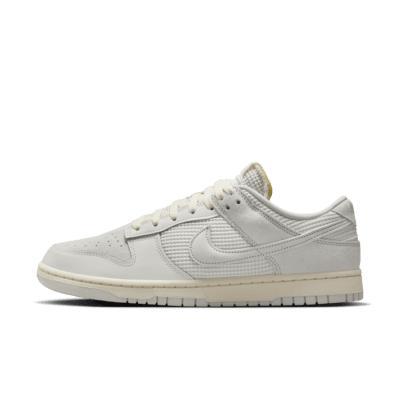 Nike Dunk Low Men's Shoes Product Image