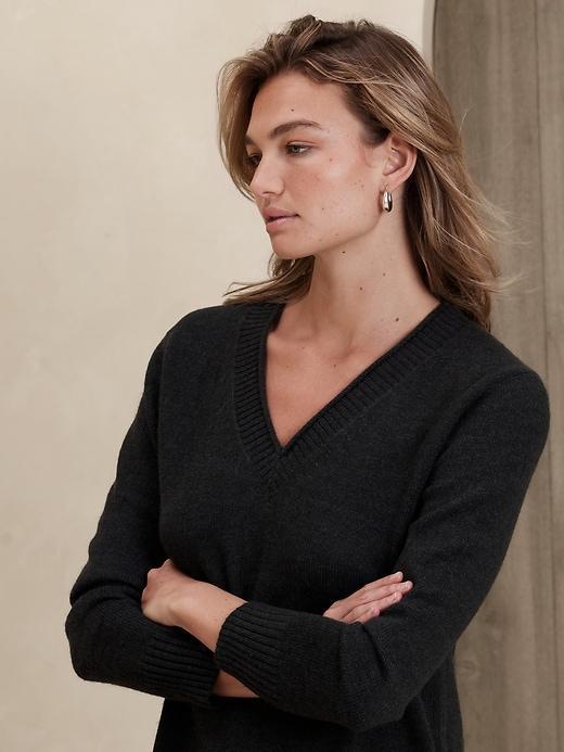 Essential V-Neck Sweater product image