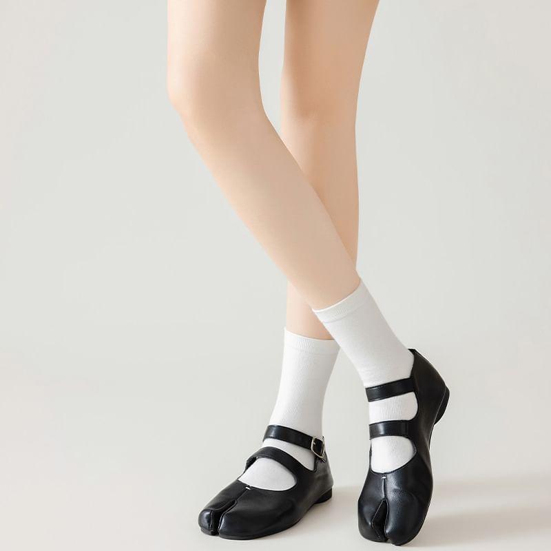 Plain Split Toe Socks Product Image