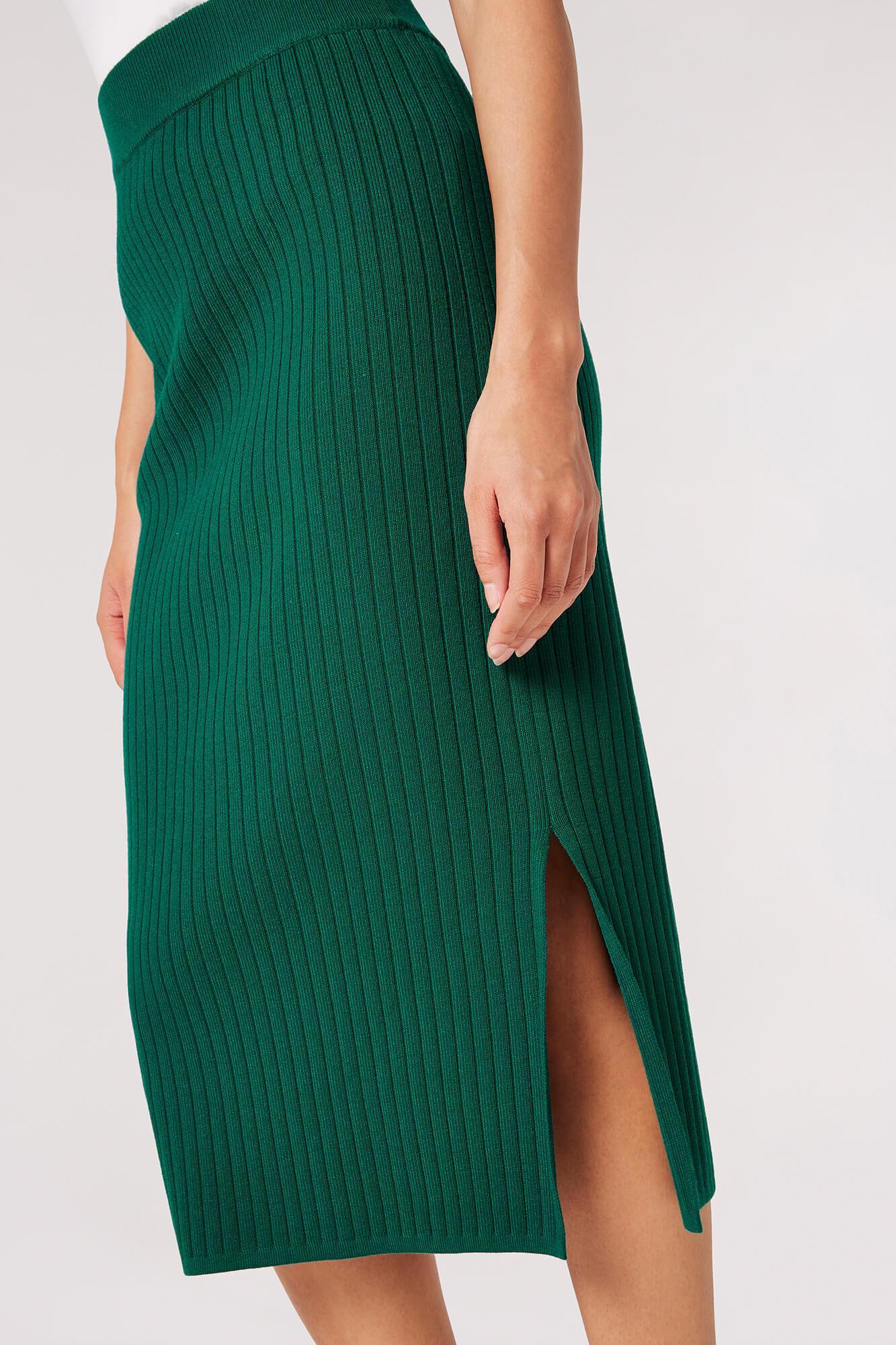 Knitted Ribbed Midi Skirt Product Image