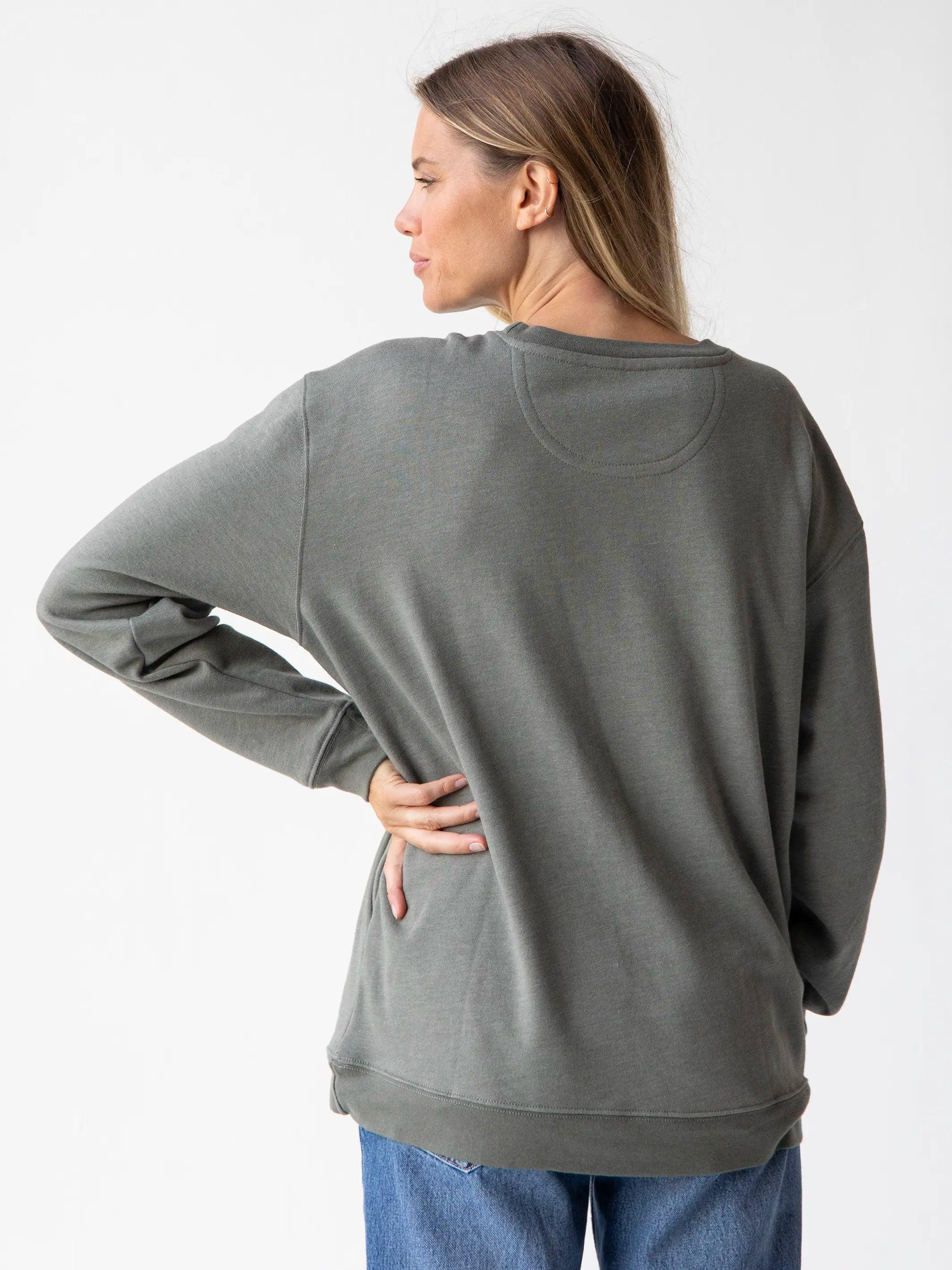 Comfy Pocket Sweatshirt - Mountain Time Product Image