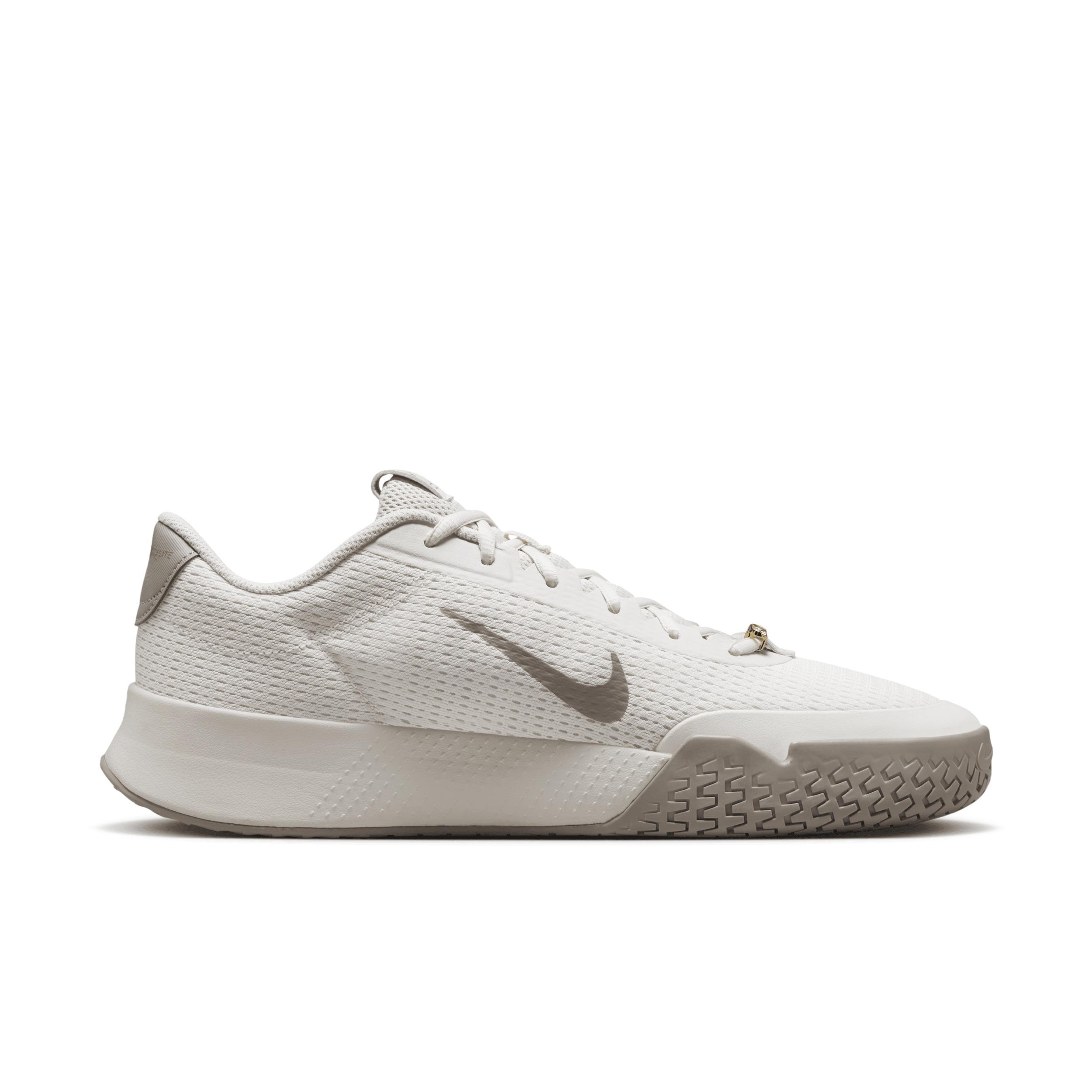 NikeCourt Vapor Lite 2 Premium Men's Hard Court Tennis Shoes Product Image