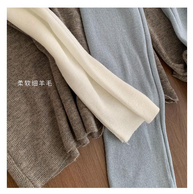 Long-Sleeve Scoop Neck Mock Two-Piece Plain Slim Fit Knit Top Product Image