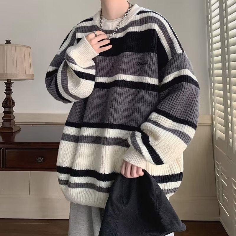 Crew Neck Striped Loose-Fit Sweater Product Image