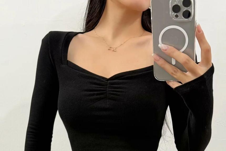 Long-Sleeve V-Neck Plain Crop Top Product Image