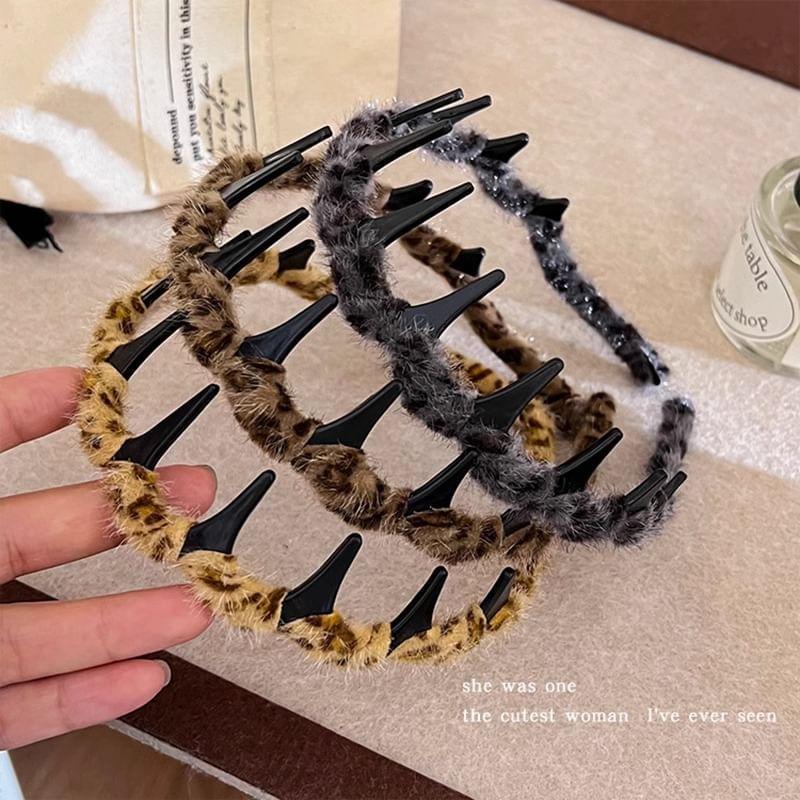 Leopard Print Headband Product Image