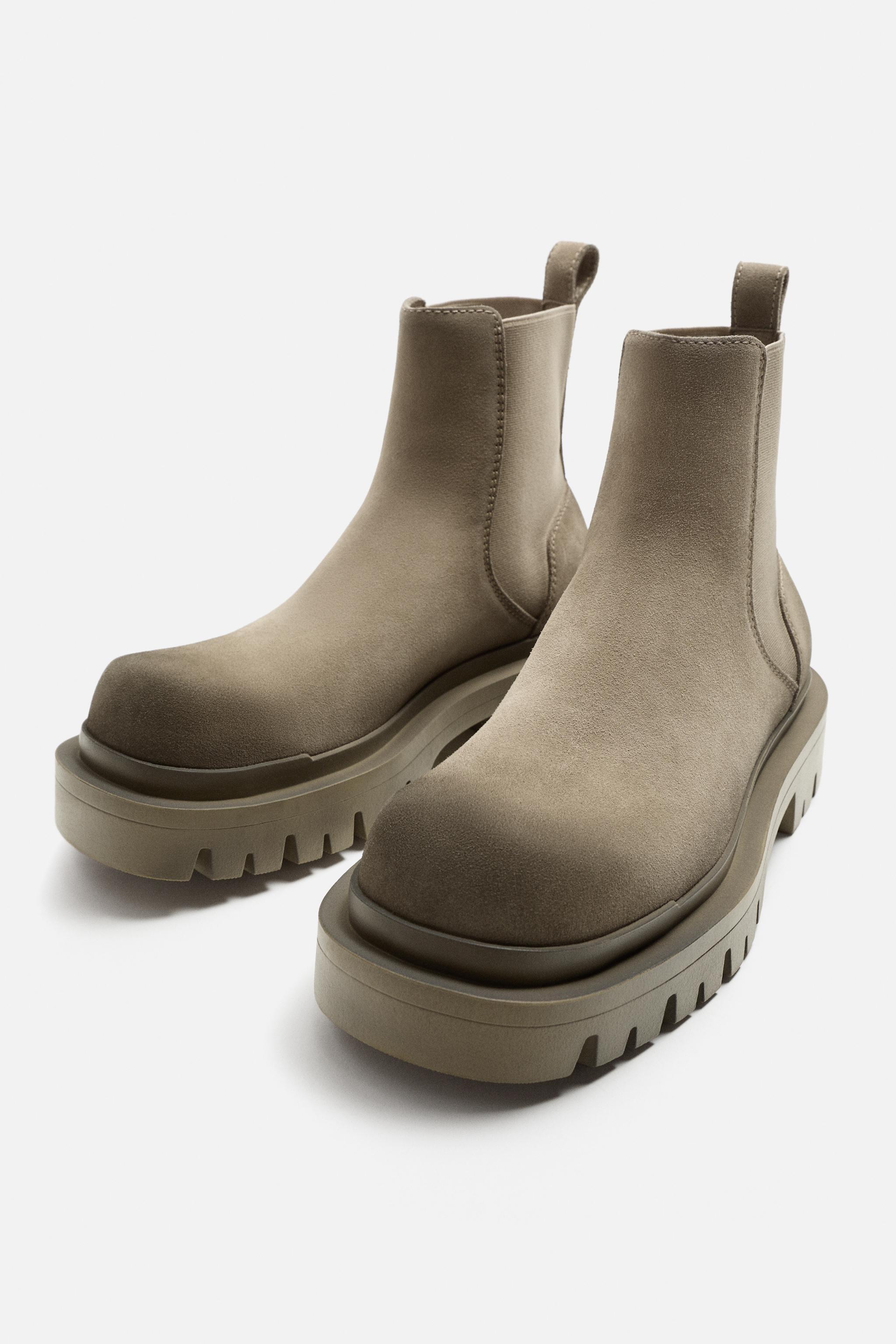 CHUNKY LEATHER CHELSEA BOOTS Product Image