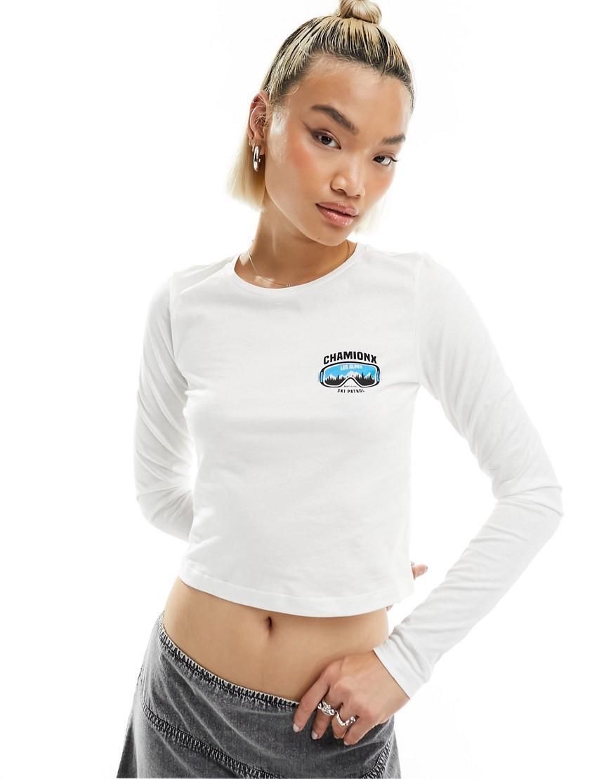 Noisy May crop long sleeve chamonix T-shirt in white Product Image