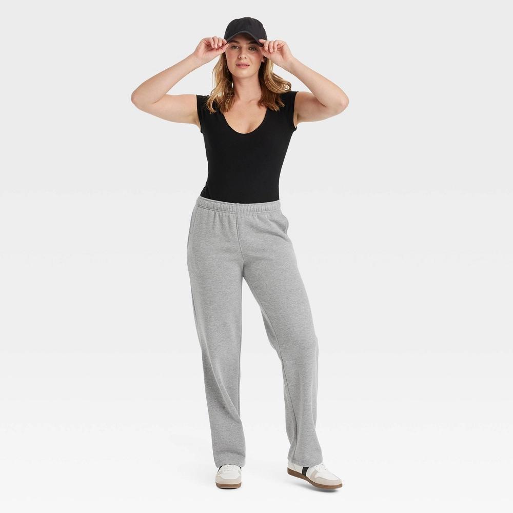 Women's Leisure Studio Mid-Rise Knit Straight Leg Sweatpants - Universal Thread™ Medium Heather Gray L Product Image