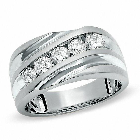 Men's 1 CT. T.w. Diamond Slant Wedding Band in 14K White Gold Product Image