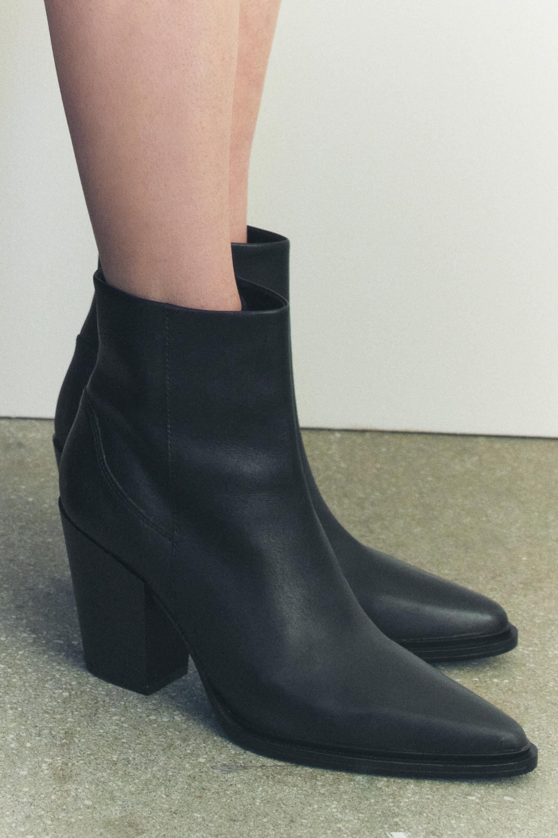 HEELED LEATHER ANKLE BOOTS Product Image