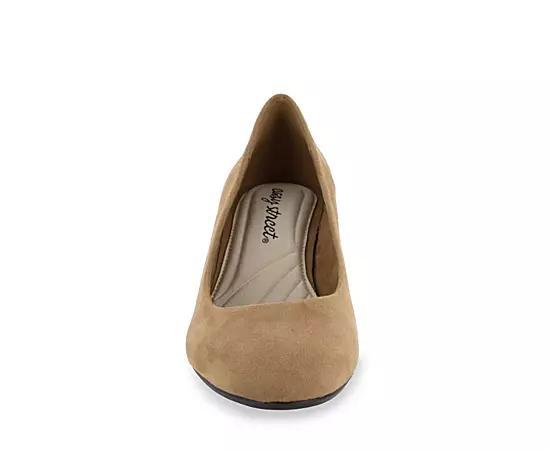 Easy Street Womens Dress Pump Proper Product Image