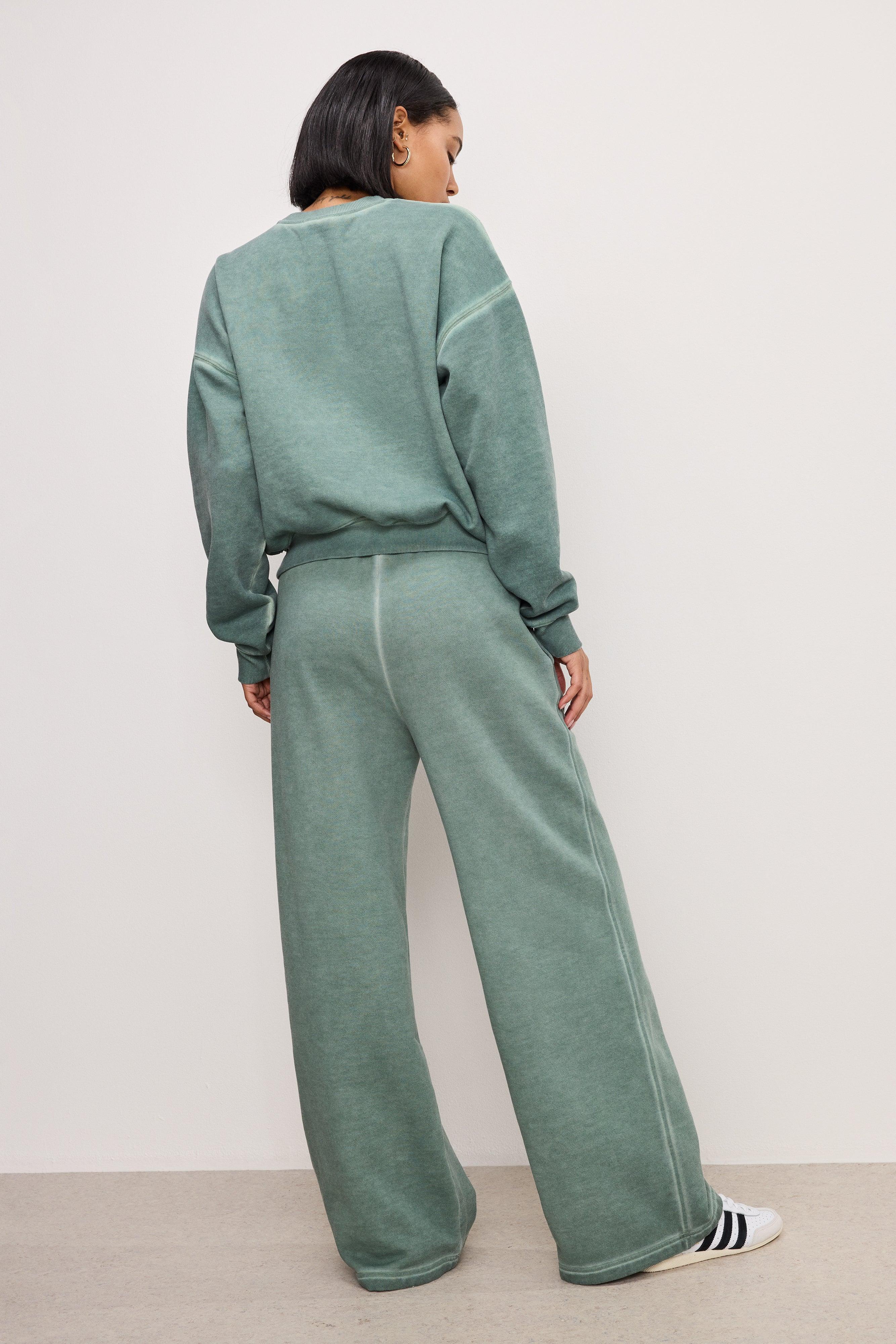 BRUSHED FLEECE WIDE LEG SWEATPANTS | WASHED FATIGUE GREEN001 Product Image