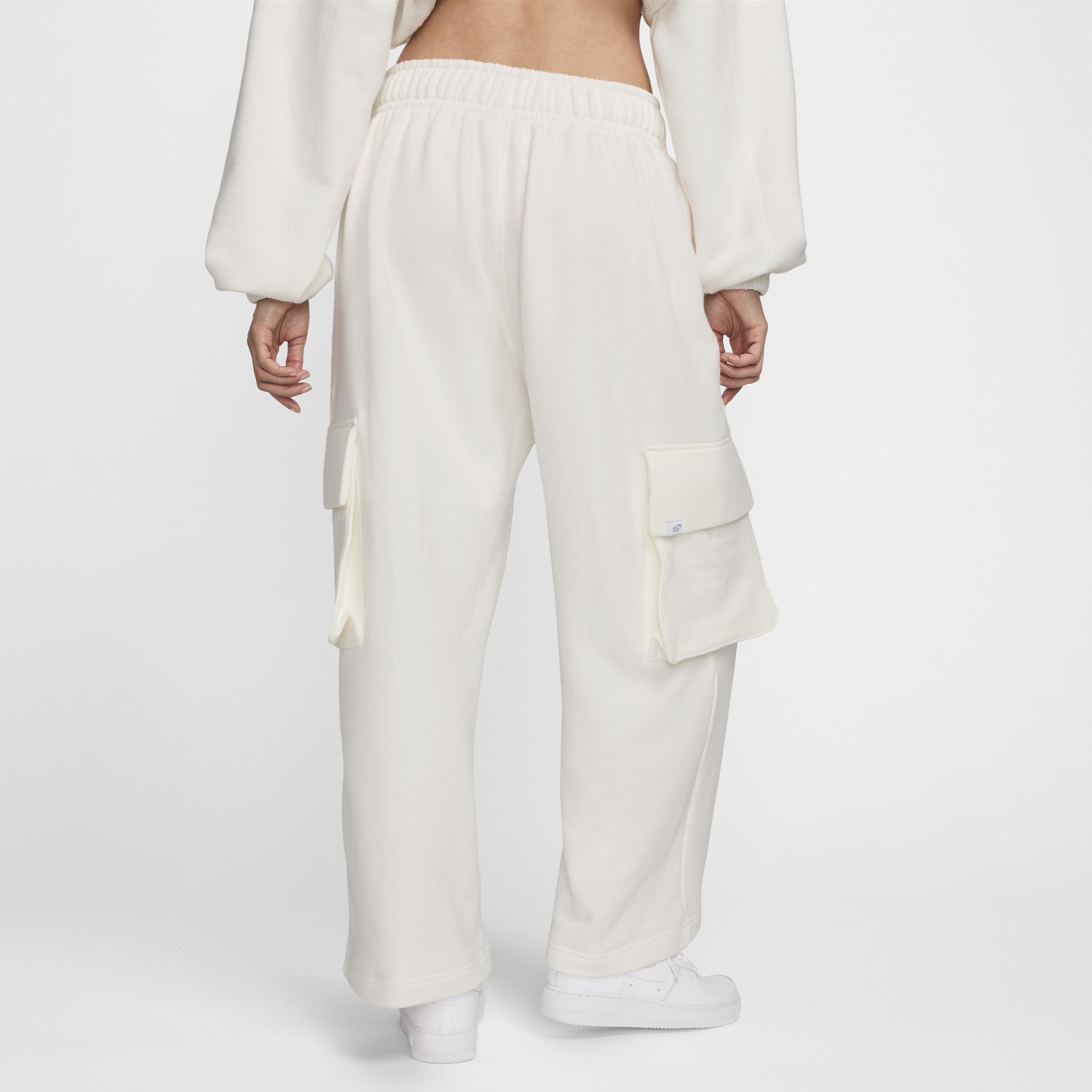 Women's Nike Sportswear Low-Rise Oversized French Terry Open-Hem Pants Product Image