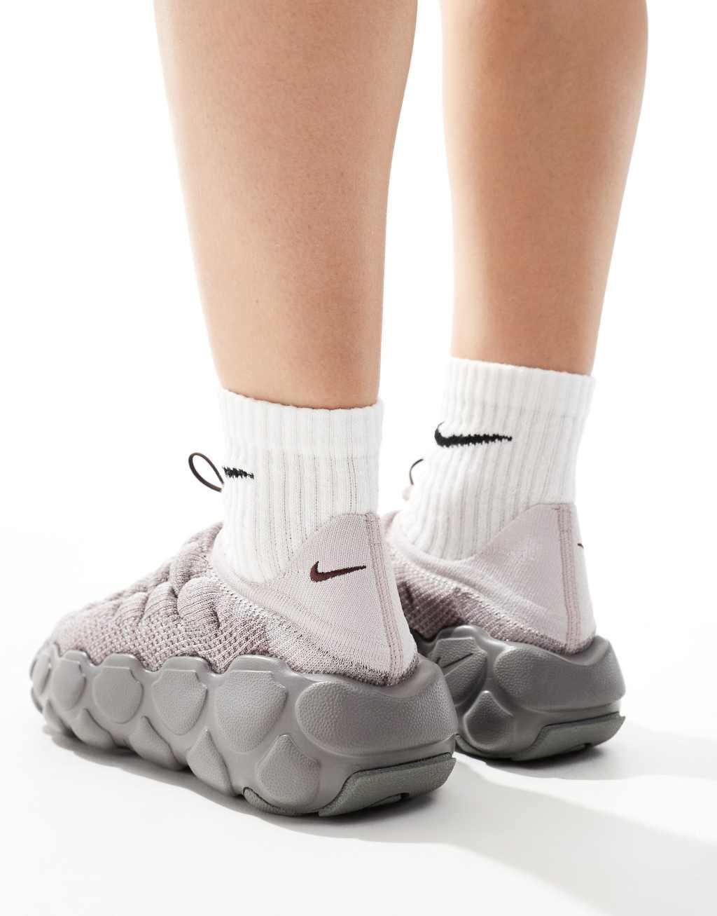 Nike Women's Flyknit Haven Shoes Product Image