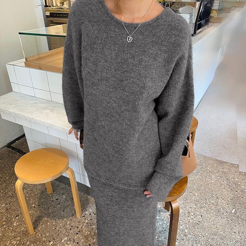 Drop-Shoulder Plain Open Back Sweater Product Image