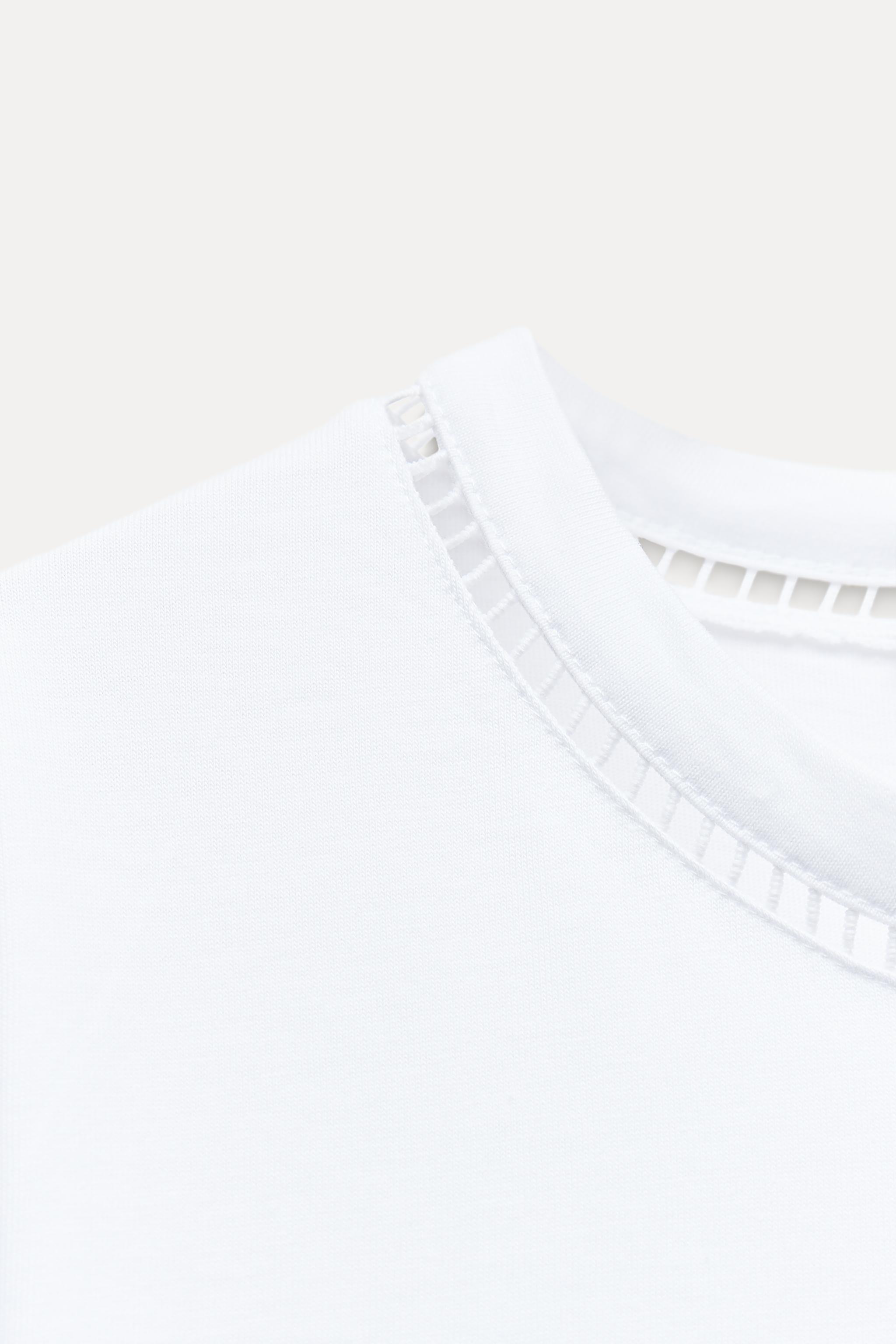 LACE INSERT T-SHIRT Product Image