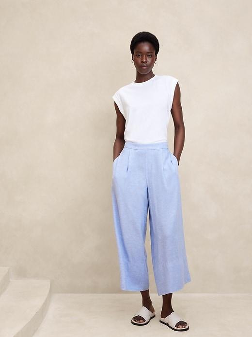 Linen-Blend Wide-Leg Crop Pant Product Image