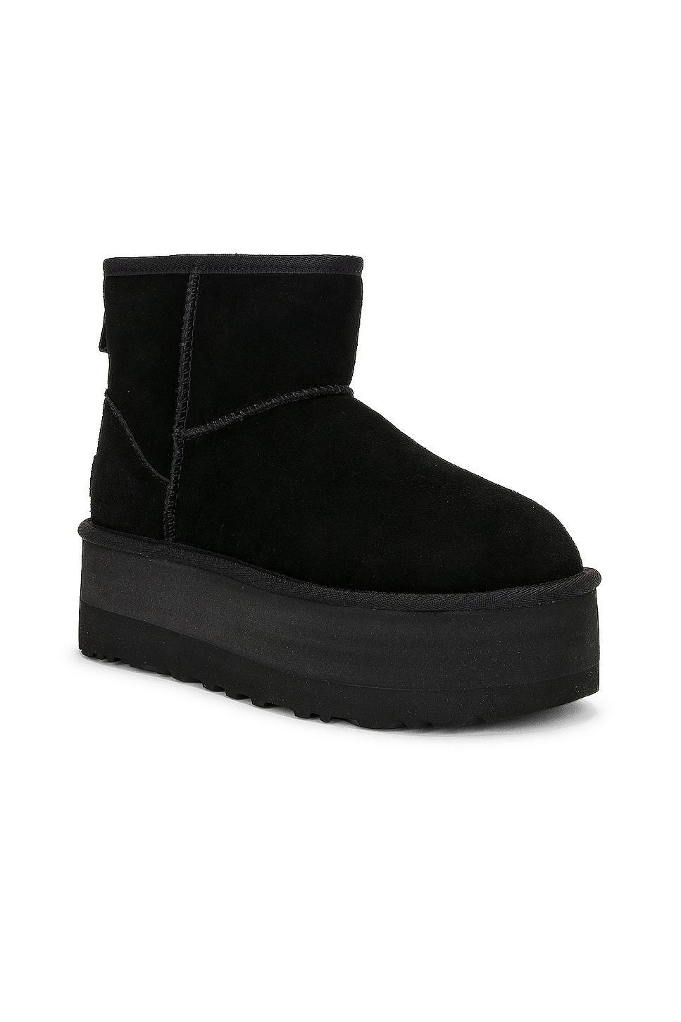 UGG(r) Classic Mini Platform Boot Product Image