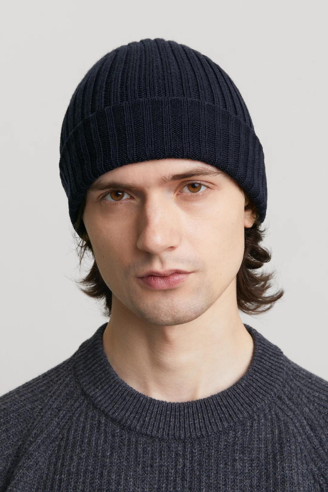 The Ribbed Wool Beanie Product Image