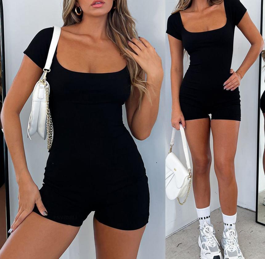 Short-Sleeve Square-Neck Plain Romper Product Image