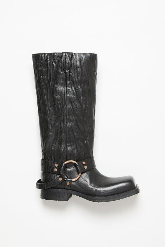 Leather buckle boots Product Image