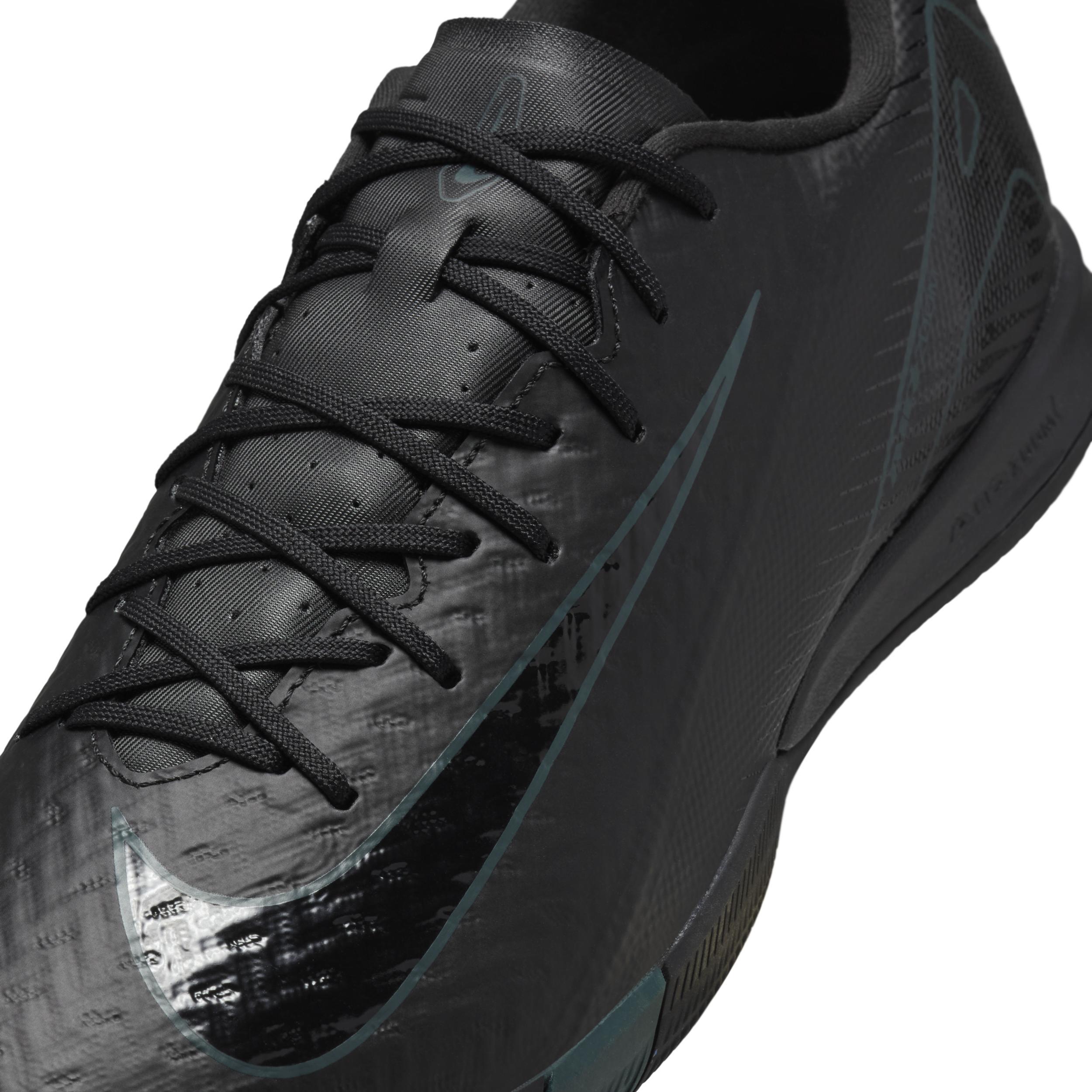 Nike Mens Mercurial Vapor 16 Academy IC Low-Top Soccer Shoes Product Image