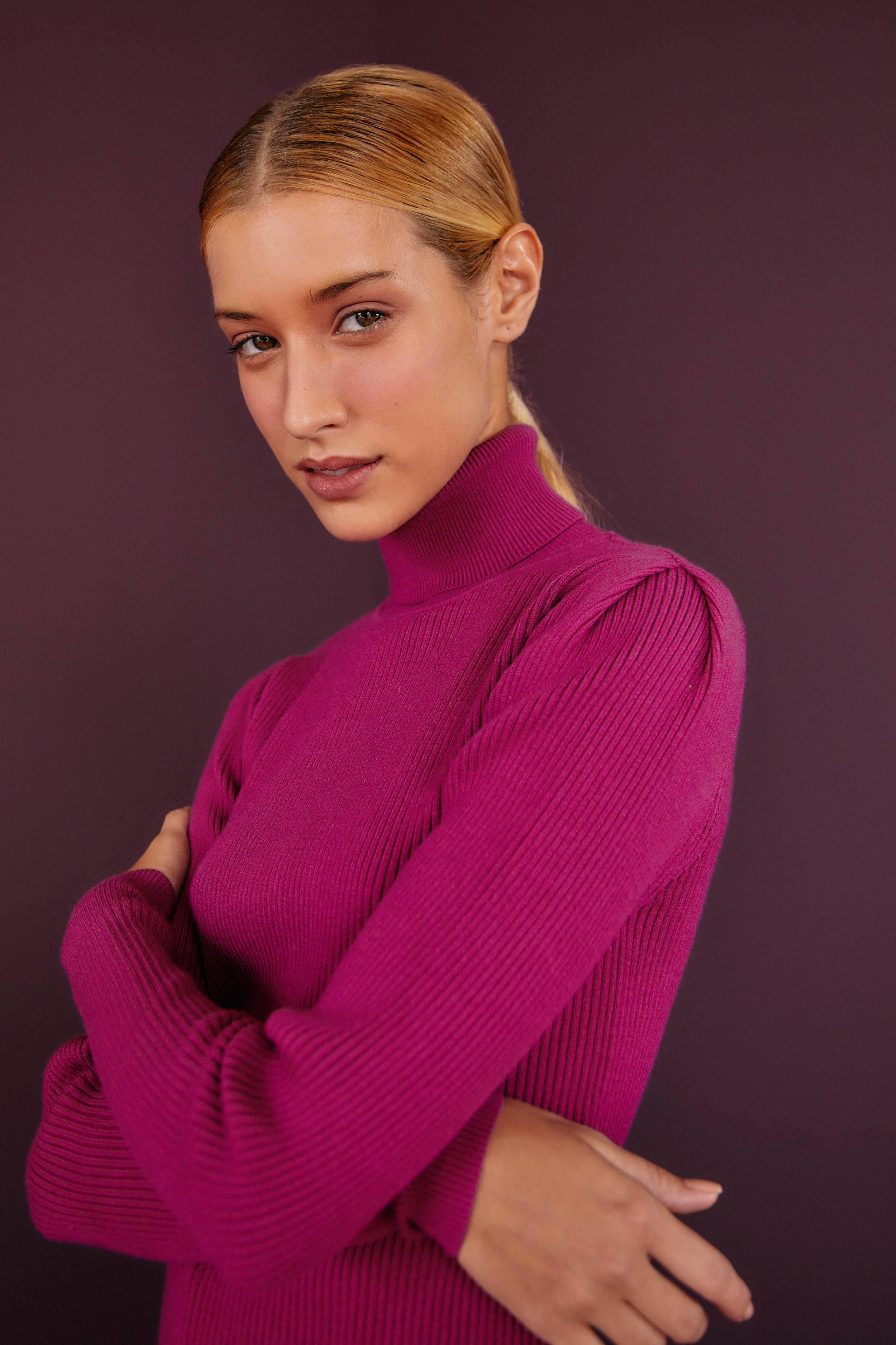 PINK KNIT BLOUSE Product Image