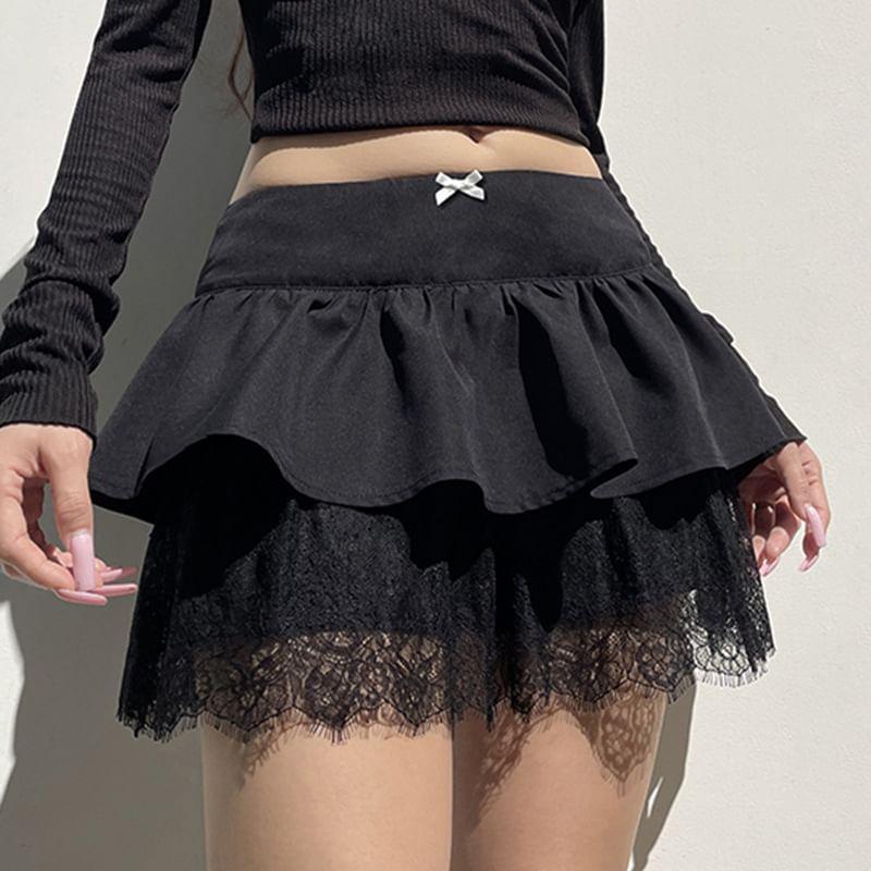 Mid Waist Plain Lace Mini A-Line Skirt Product Image