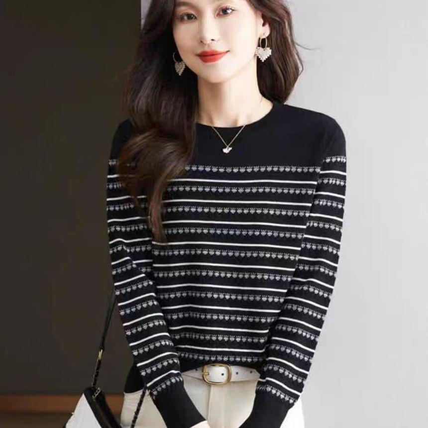 Round Neck Striped Patterned Sweater Product Image