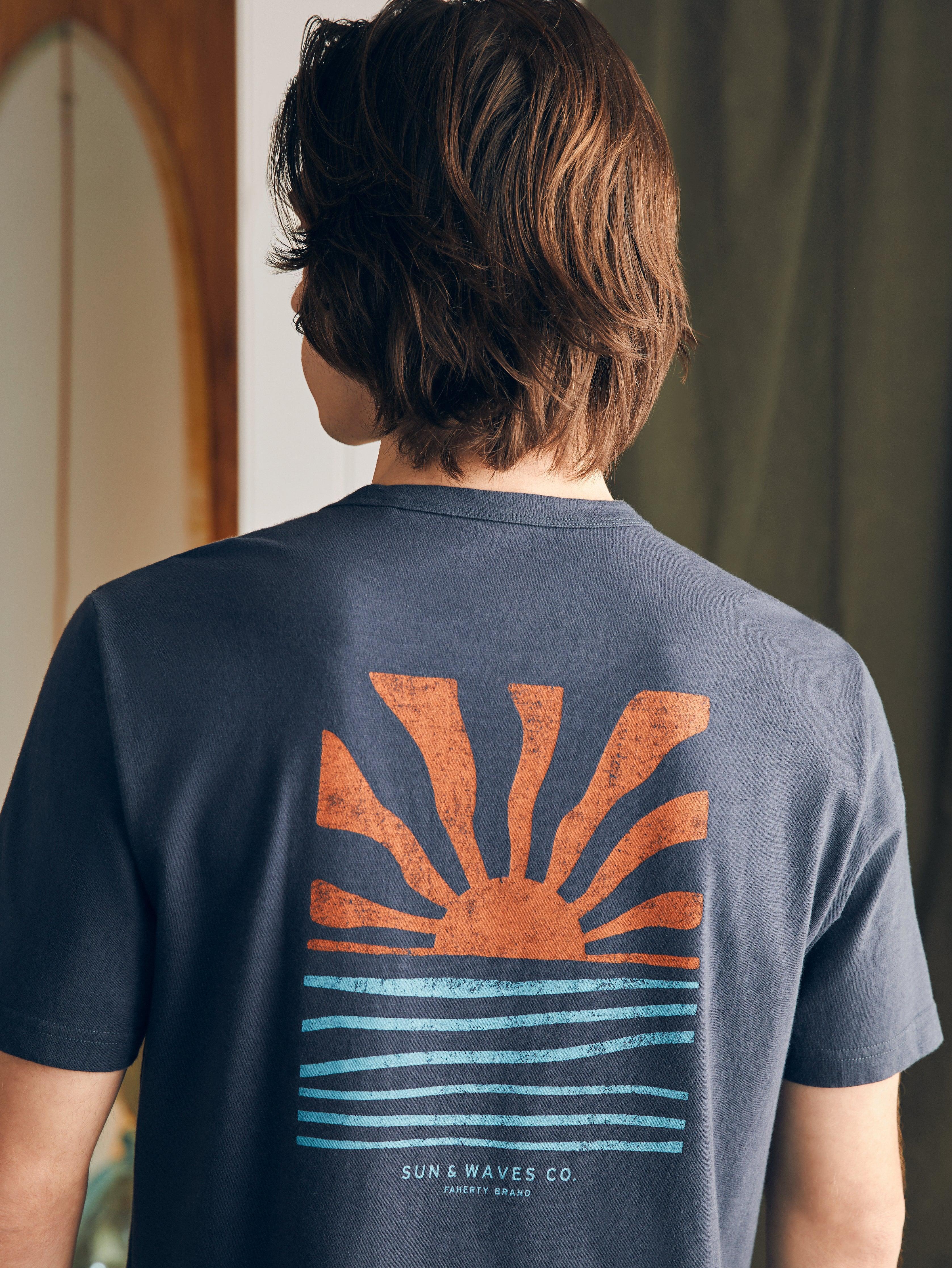 Sunwashed Graphic Tee - Dune Navy Male Product Image