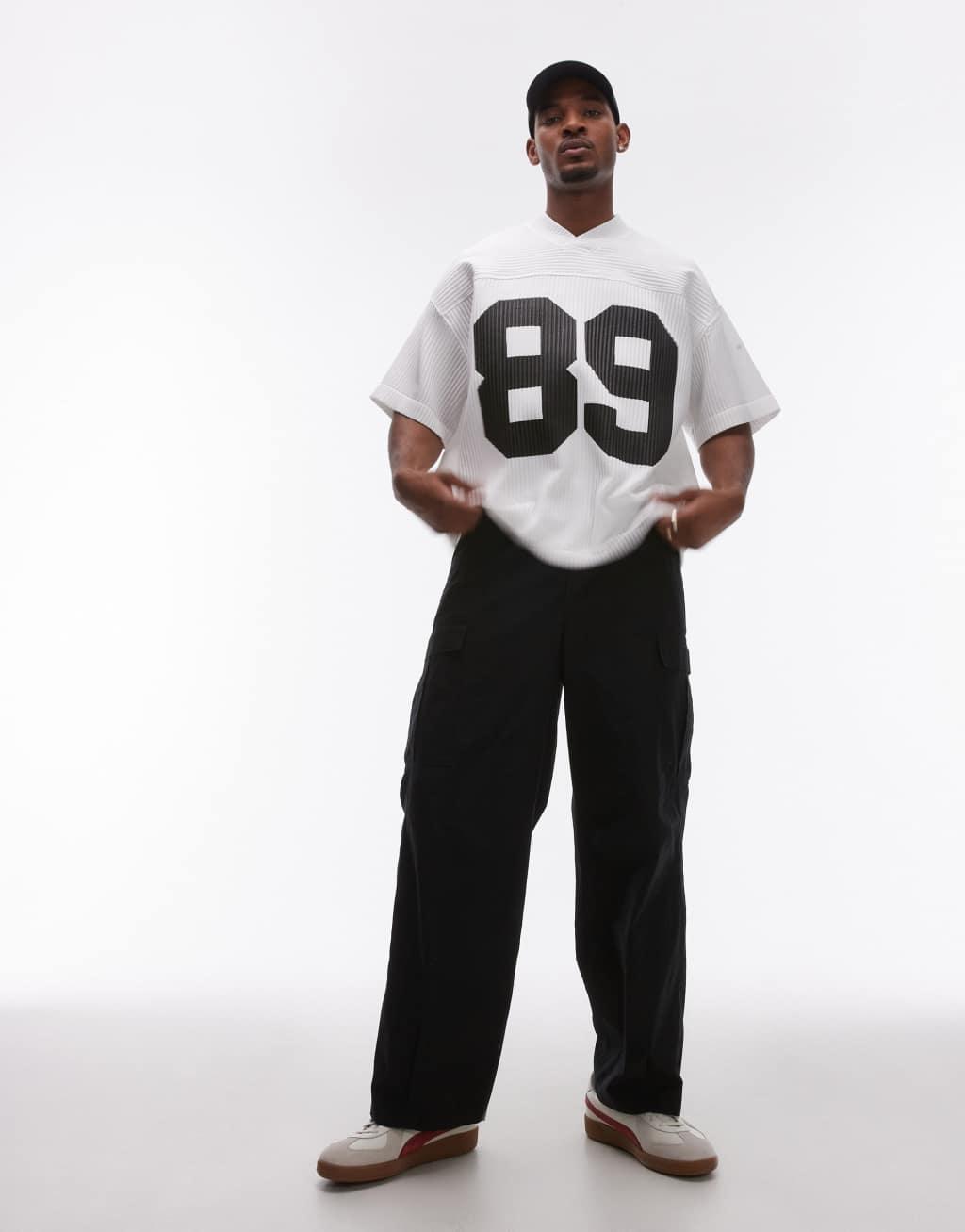 Topman wide leg cargo in black Product Image