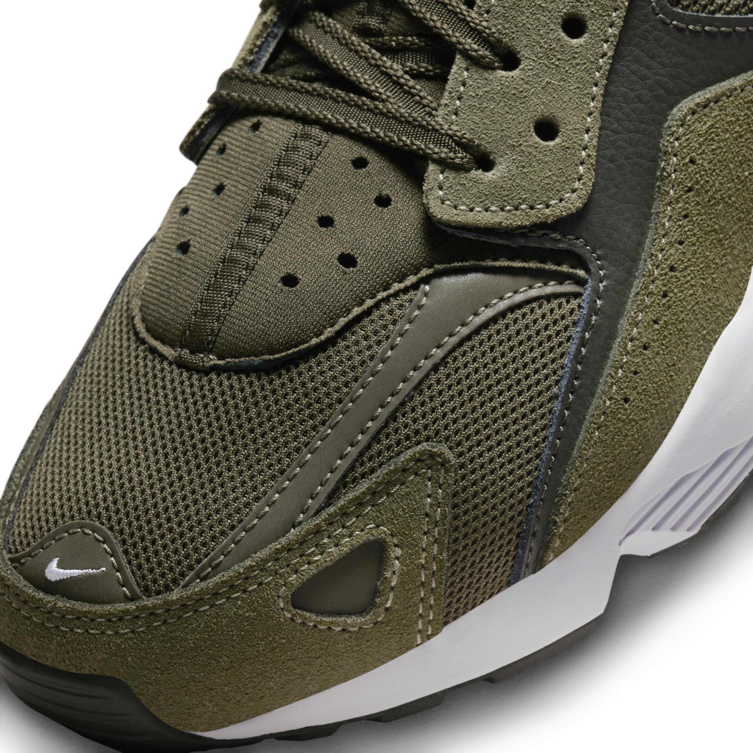 Nike Air Huarache Sneaker Product Image