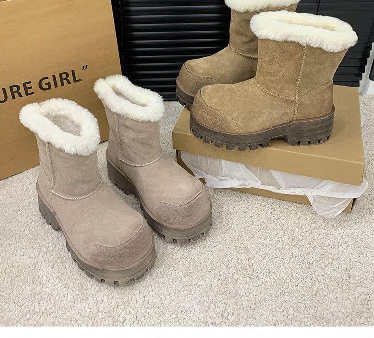 Platform Fleece Lined Short Snow Boots Product Image