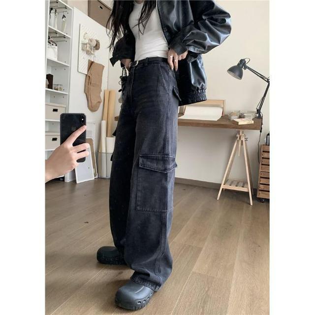 Mid Waist Washed Pocket Detail Wide Leg Jeans Product Image