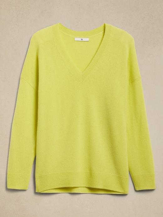 Caro Lightweight Cashmere V-Neck Sweater Product Image