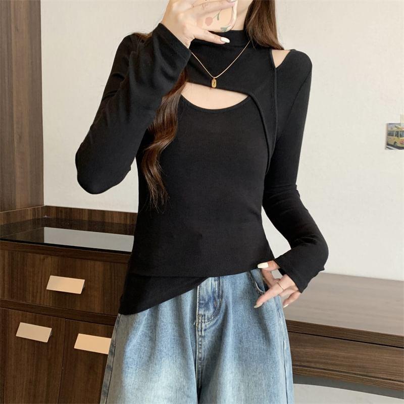 Long-Sleeve Mock Neck Plain Cutout Slim Fit Tee Product Image