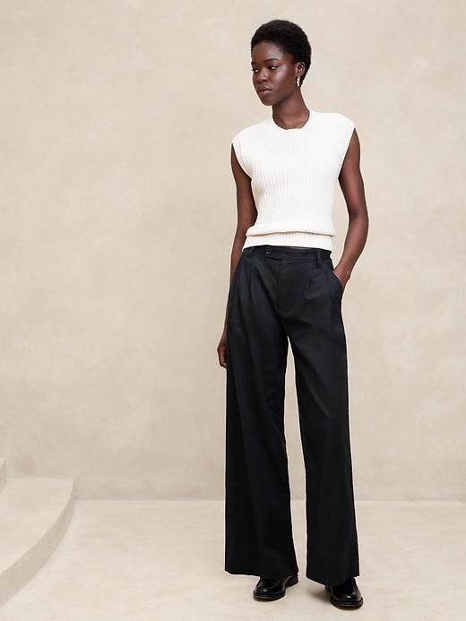 Linen-Blend Wide-Leg Pleated Trouser Product Image