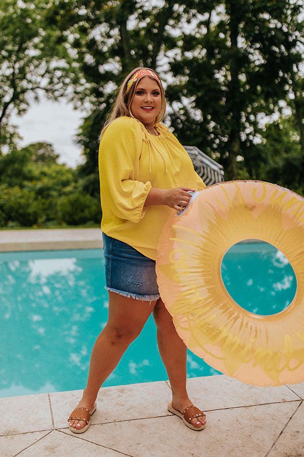 Splash Of Champagne Shift Top In Yellow Curves Product Image