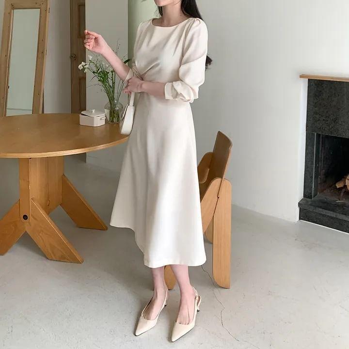 Puff-Sleeve Plain Shirred Midi A-Line Dress Product Image