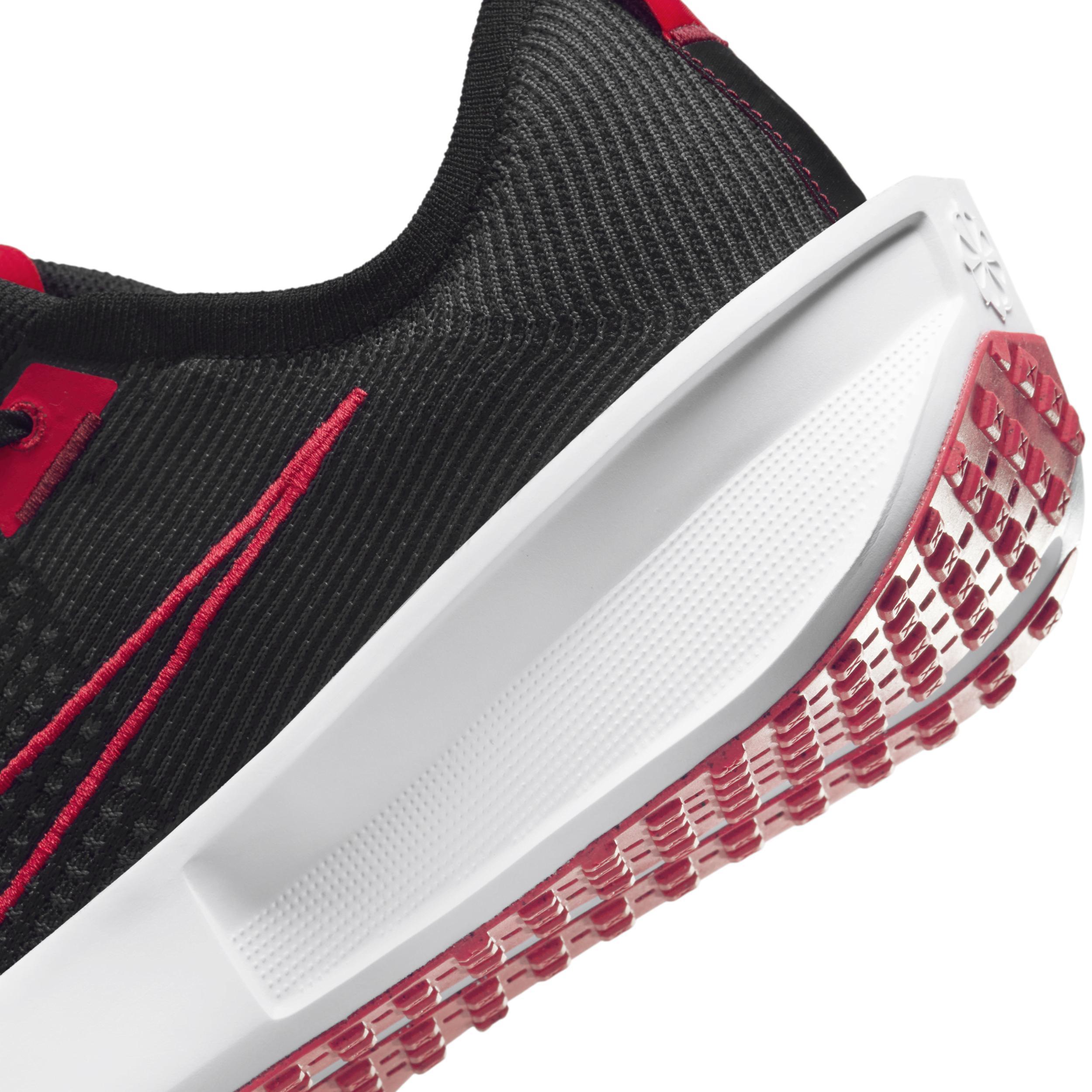 Nike Men's Interact Run Road Running Shoes Product Image