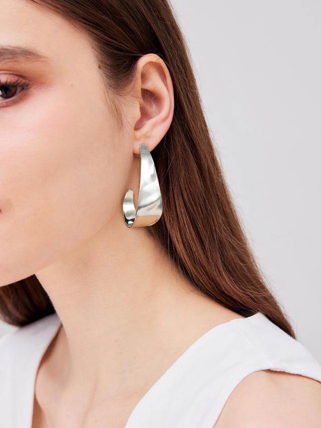 METAL HOOP EARRINGS Product Image